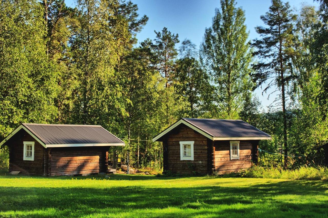 Camping Gillhov & *