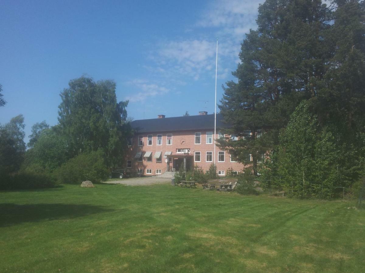 Gillhov & * Svenstavik